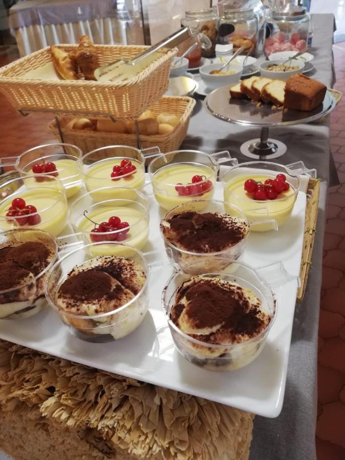 Albergo Villa Angela Toscolano Maderno Buitenkant foto