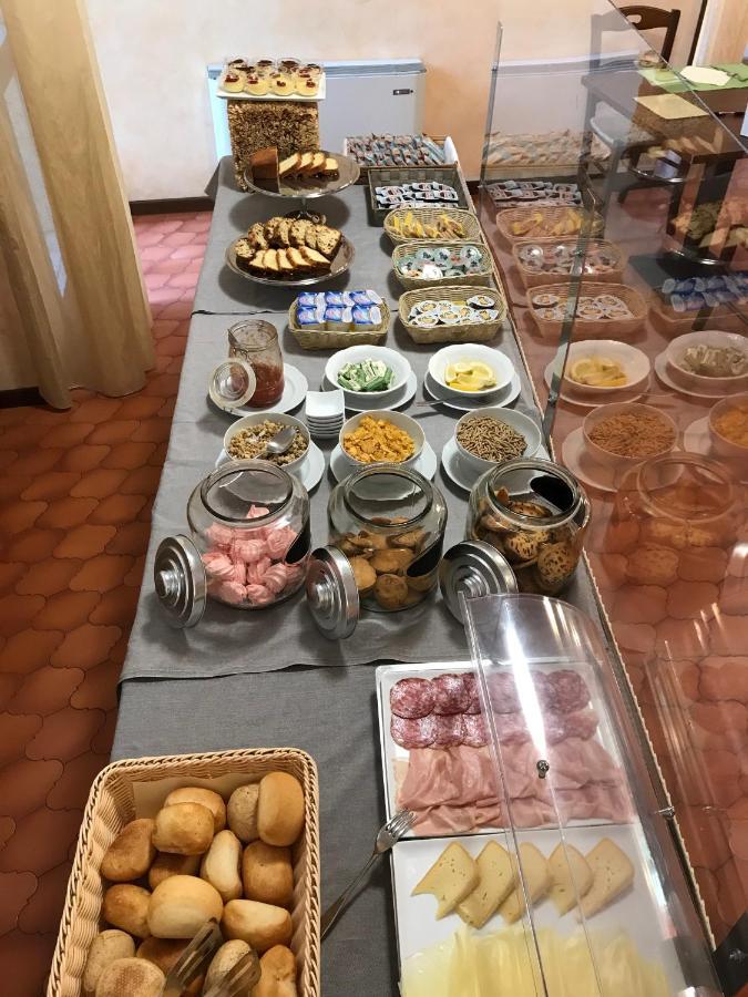 Albergo Villa Angela Toscolano Maderno Buitenkant foto