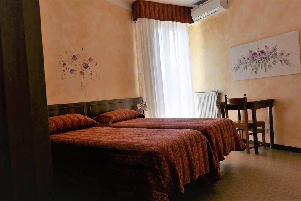 Albergo Villa Angela Toscolano Maderno Buitenkant foto